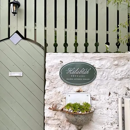 Hatablak 게스트하우스 Köveskál