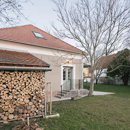 Hatablak Guest house