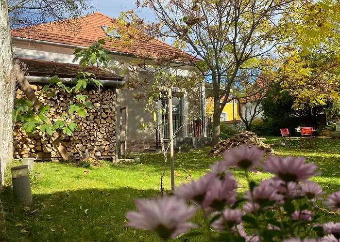 Hatablak Pensjonat Köveskál